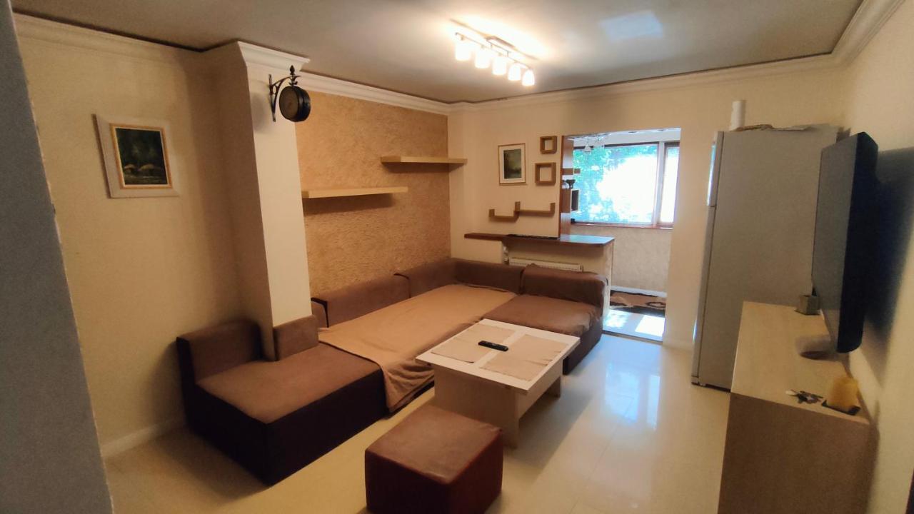 Duck Apartment Bukarest Exterior foto