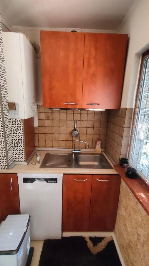 Duck Apartment Bukarest Exterior foto